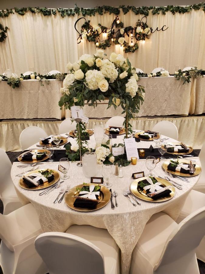 Crossroads Hotel And Huron Event Center Εξωτερικό φωτογραφία