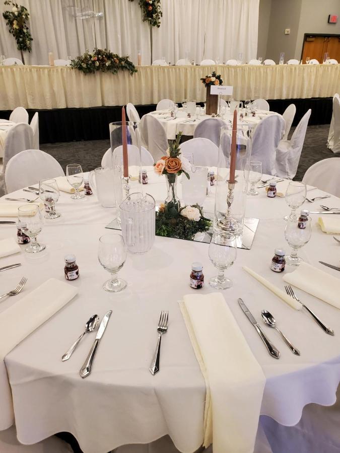 Crossroads Hotel And Huron Event Center Εξωτερικό φωτογραφία