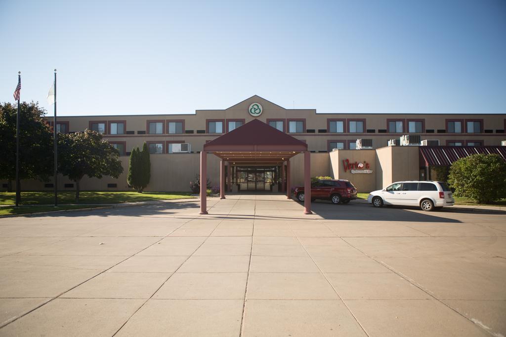 Crossroads Hotel And Huron Event Center Εξωτερικό φωτογραφία