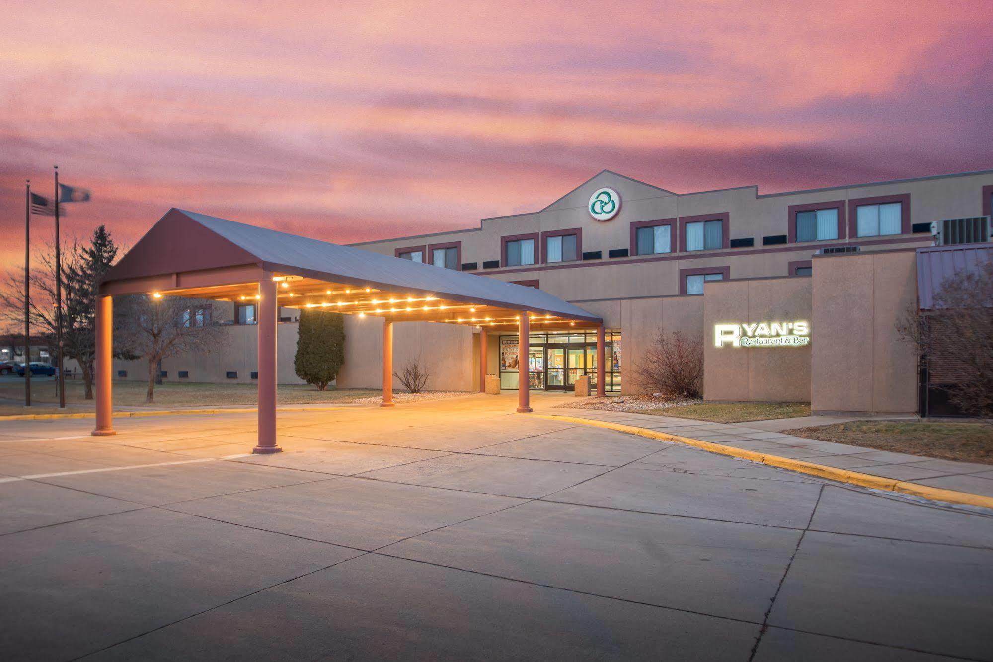 Crossroads Hotel And Huron Event Center Εξωτερικό φωτογραφία